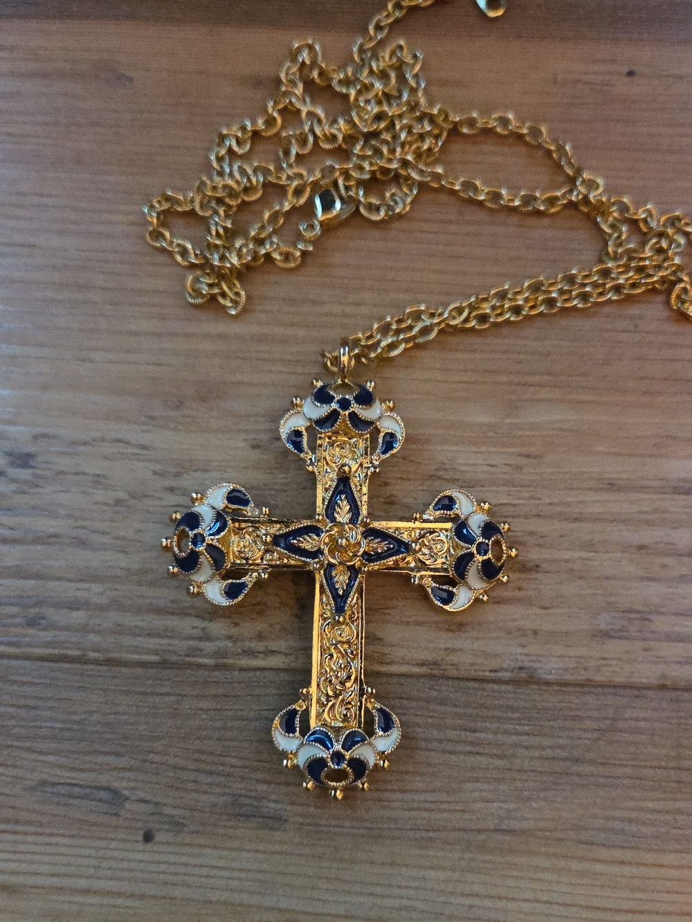 Vintage SMITHSONIAN Gold Pl Enam and Navy Cross Pendant Necklace - Women Jewelry
